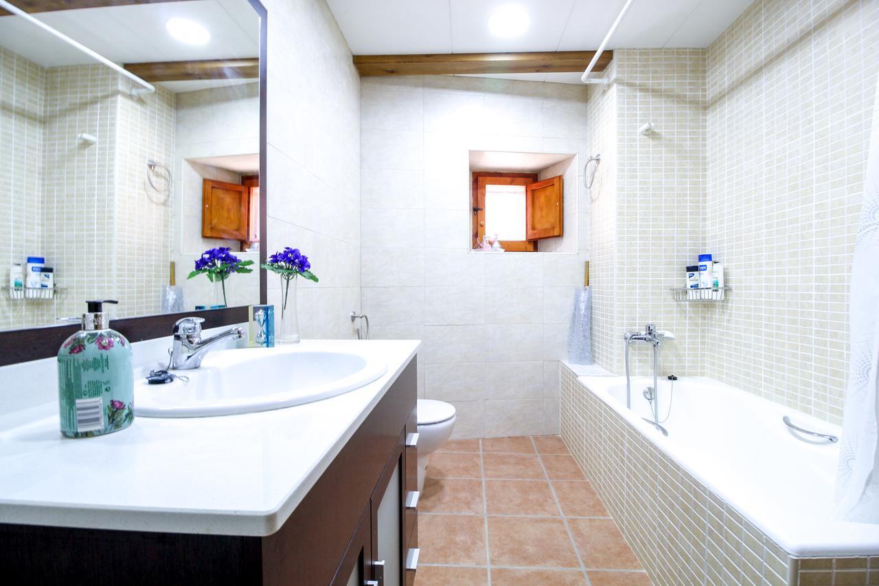 Sistach Rentals Casa Colomers المظهر الخارجي الصورة